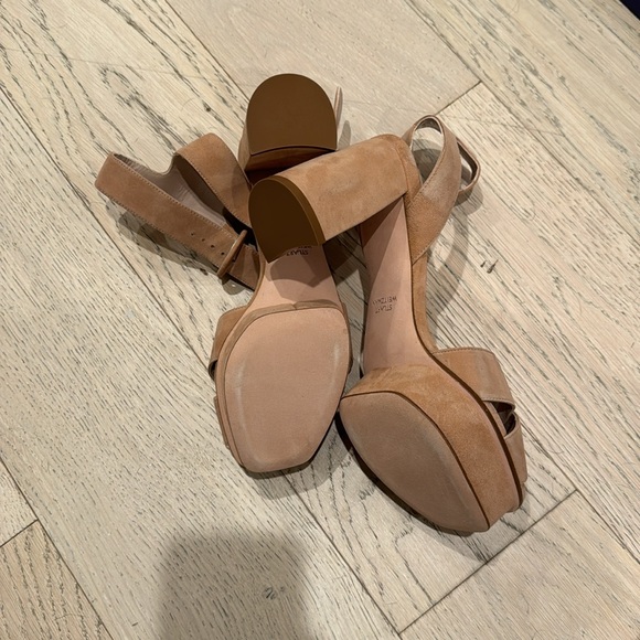 Brand new Stuart weitzman nude suede ankle strap heels 6 - Picture 3 of 4